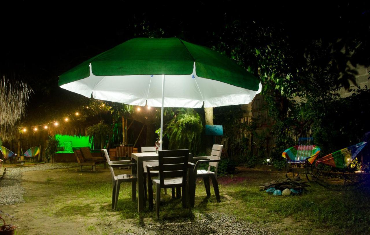Hostal Corazon De Tagua Palomino Exterior photo