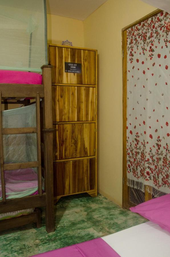 Hostal Corazon De Tagua Palomino Exterior photo