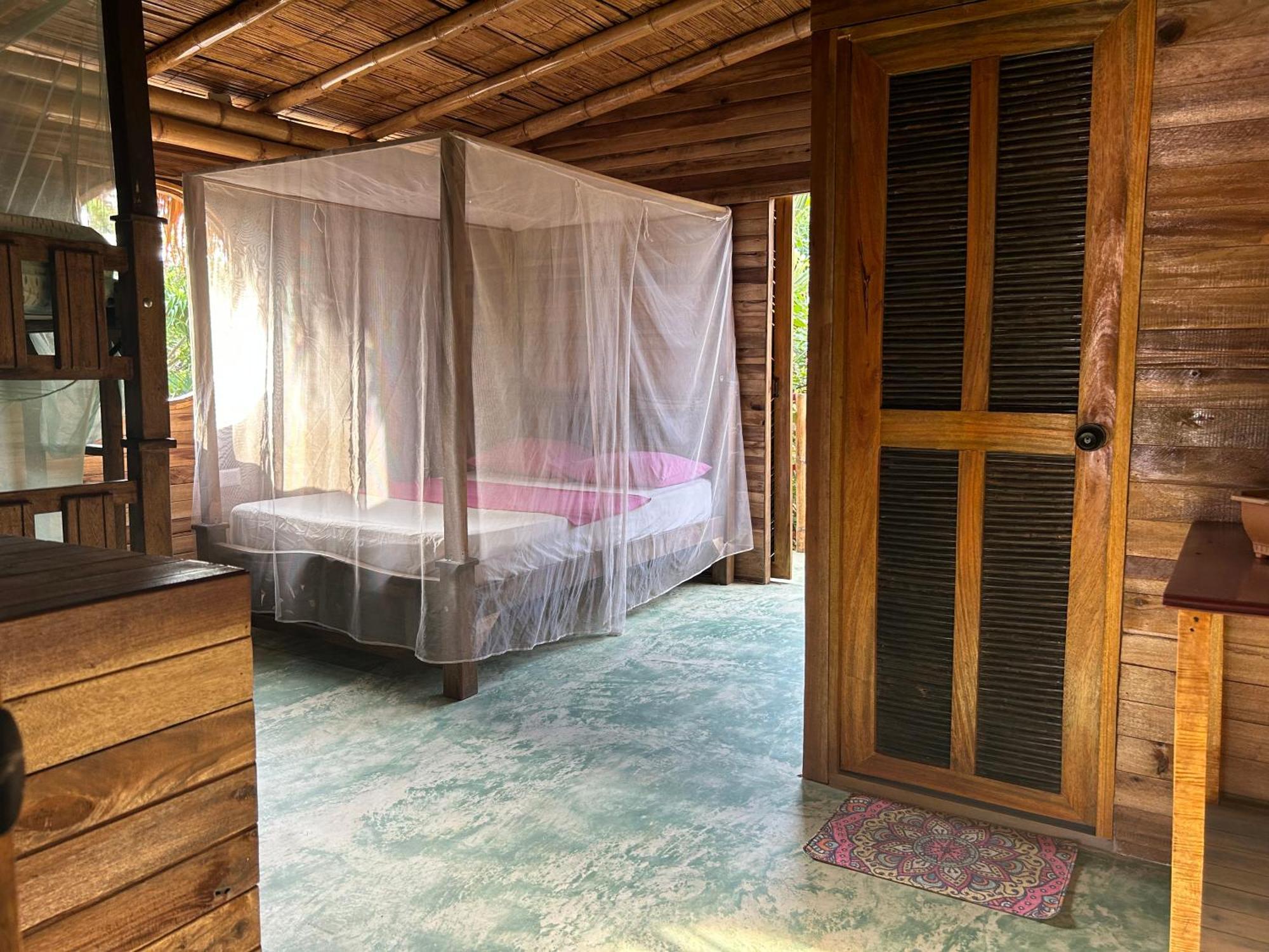Hostal Corazon De Tagua Palomino Exterior photo