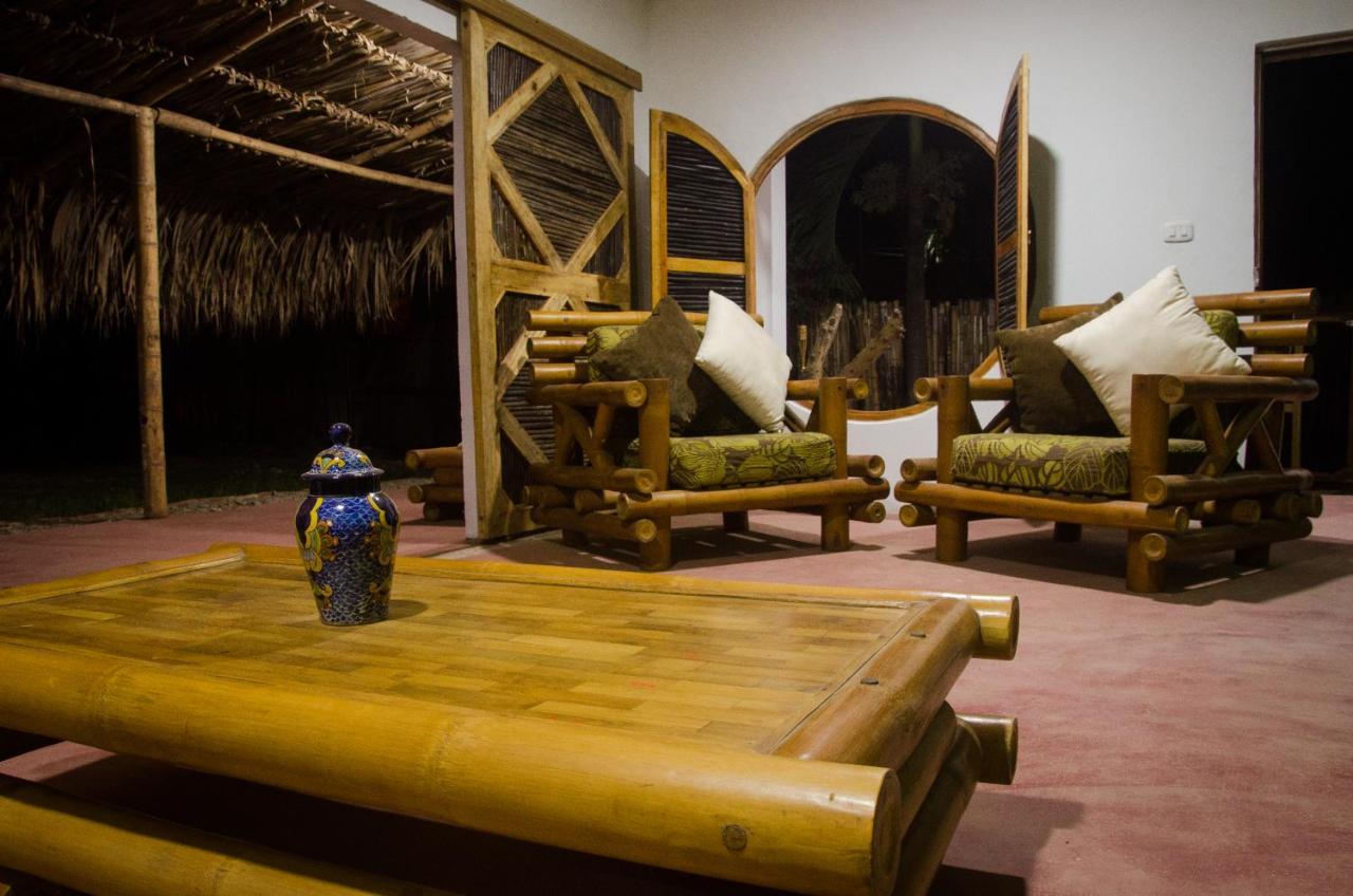 Hostal Corazon De Tagua Palomino Exterior photo